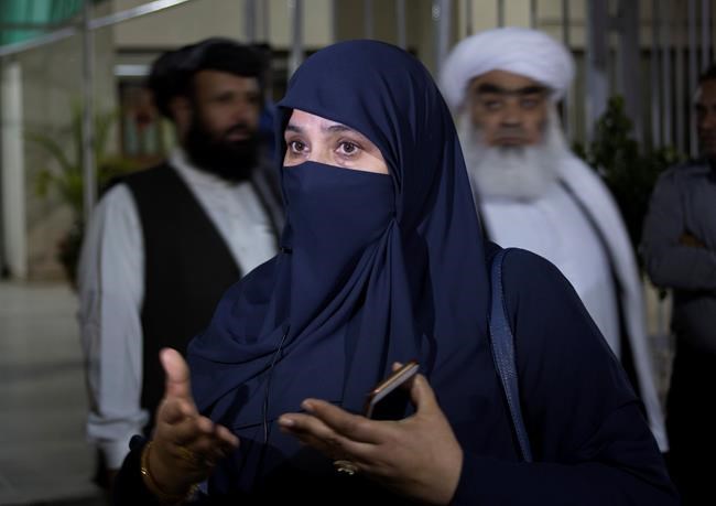 Pakistan's lawmakers toughen penalty for 'honour' killings | iNFOnews.ca