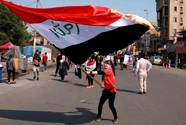 Iraqi officials: 1 protester shot dead in fresh violence | iNFOnews.ca