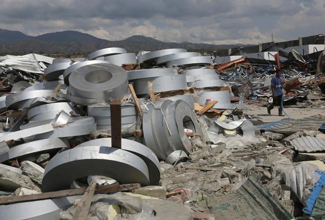 Tsunami and quake survivors eat last bit of food and seethe | iNFOnews.ca