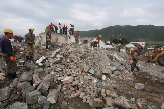 North Korea rushes to get supplies, shelter to flood victims | iNFOnews.ca CP1603442658