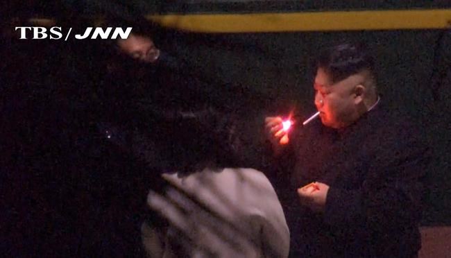 On his way to Vietnam, Kim Jong Un took an early smoke break | iNFOnews.ca On his way to Vietnam, Kim Jong Un took an early smoke break | iNFOnews.ca