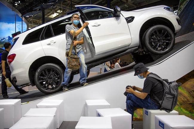 China's auto sales rise in November, but down for the year | iNFOnews.ca