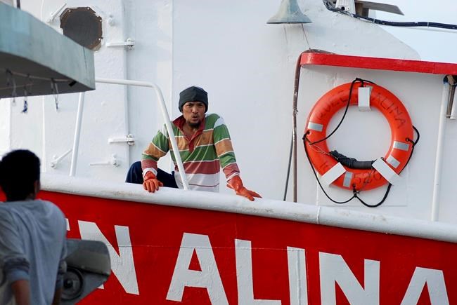 Hawaii may be breaking law by allowing foreign men to fish | iNFOnews.ca Hawaii may be breaking law by allowing foreign men to fish | iNFOnews.ca