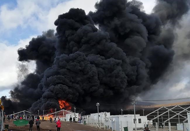 Fire breaks out at squalid migrant camp in Bosnia | iNFOnews.ca Fire breaks out at squalid migrant camp in Bosnia | iNFOnews.ca