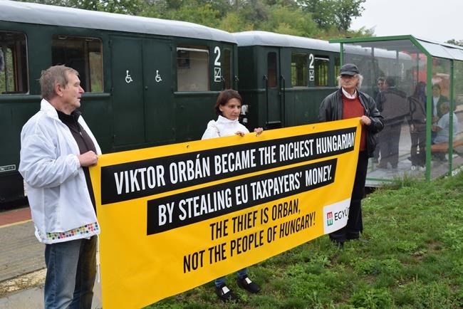 EU lawmakers see train with ties to Hungary's prime minster | iNFOnews.ca EU lawmakers see train with ties to Hungary's prime minster | iNFOnews.ca