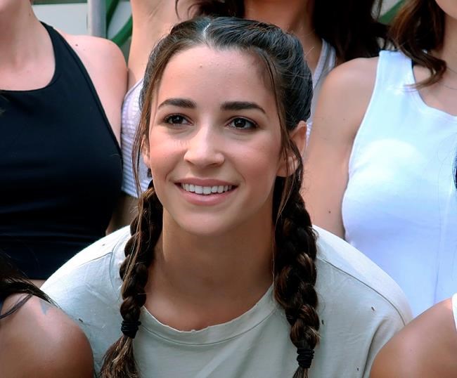 Olympic gymnast Aly Raisman breaks elbow in fall on stairs | iNFOnews.ca