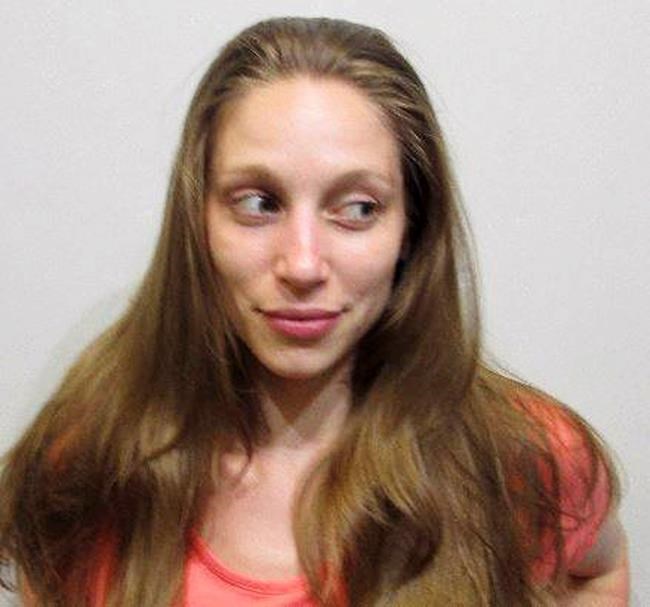 Police: Woman offered ride kidnaps baby from dad's car | iNFOnews.ca CP701518128