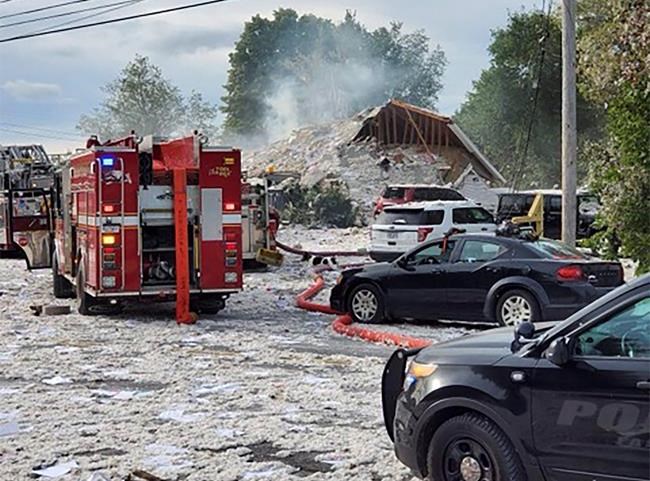 Firefighter in blast that killed colleague leaves hospital | iNFOnews.ca
