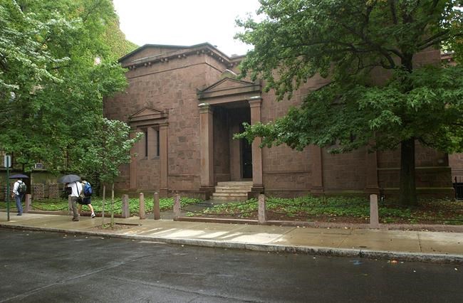 Yale's Skull and Bones warns students of pranks by impostor | iNFOnews.ca