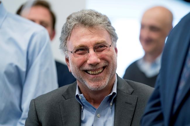 WaPo editor to Harvard grads: Truth matter of 'life & death' | iNFOnews.ca