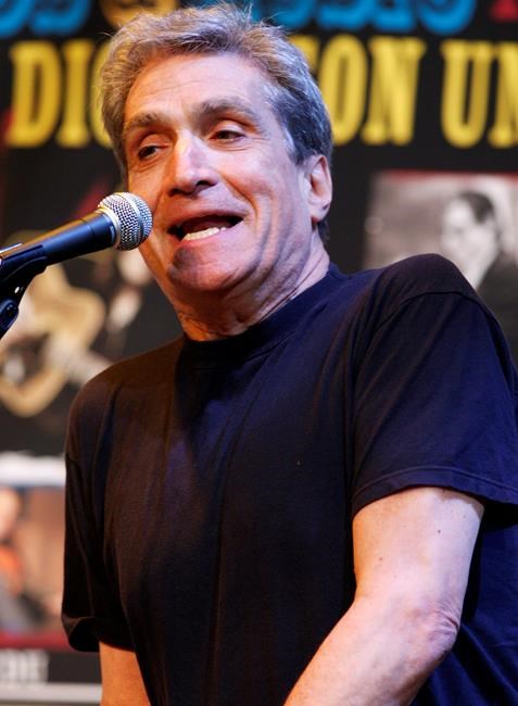 Averse to Trump, America's poets fight back with words | iNFOnews.ca Averse to Trump, America's poets fight back with words | iNFOnews.ca