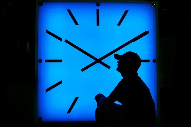 Massachusetts panel seeks regional talks on time zone change | iNFOnews.ca