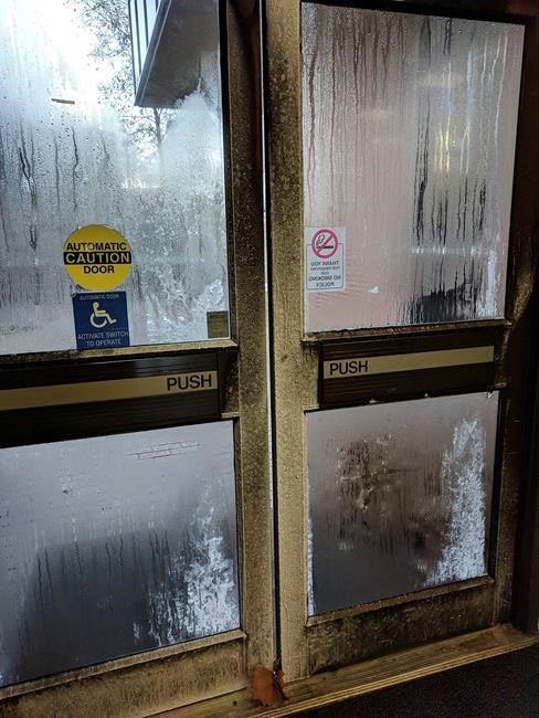 Take this job and shiver it: Chilly offices plague workers | iNFOnews.ca