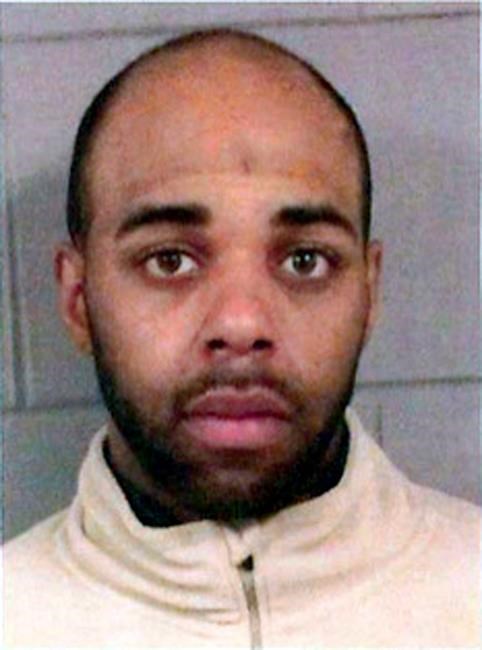 Suspect in Army Reserve weapons theft reaches plea deal | iNFOnews.ca