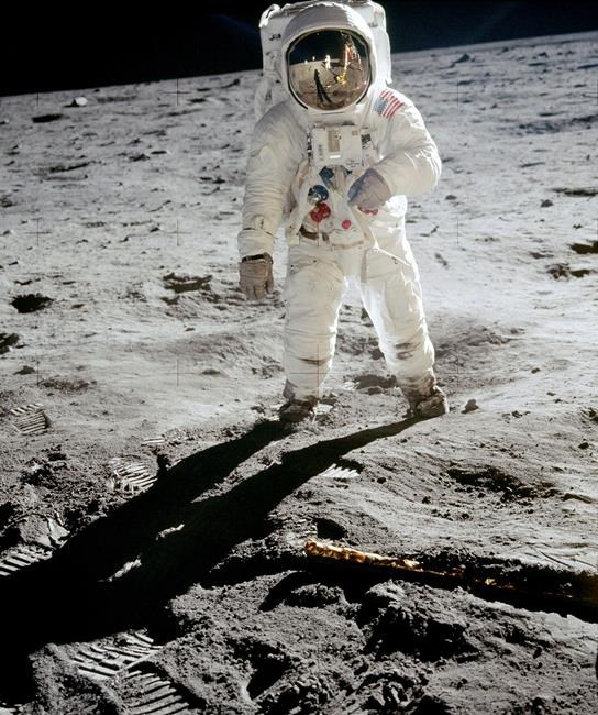 Rare photos by early NASA astronauts being auctioned off | iNFOnews.ca Rare photos by early NASA astronauts being auctioned off | iNFOnews.ca
