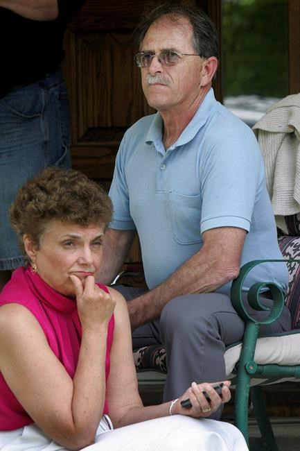 Imprisoned New Hampshire tax evader ashamed, wants divorce | iNFOnews.ca