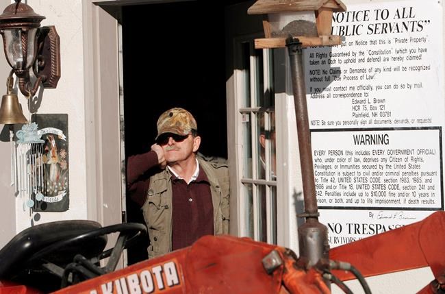 Tax protester in 2007 armed standoff to remain in prison | iNFOnews.ca