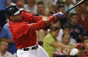 Yoenis Cespedes' single to deep centre caps 3-run 10th inning as Red Sox edge Blue Jays 9-8 | iNFOnews.ca CP29775277