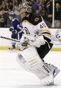Patrice Bergeron 3rd period goal ties it; Bruins beat Maple Leafs 3-2 in shootout | iNFOnews.ca