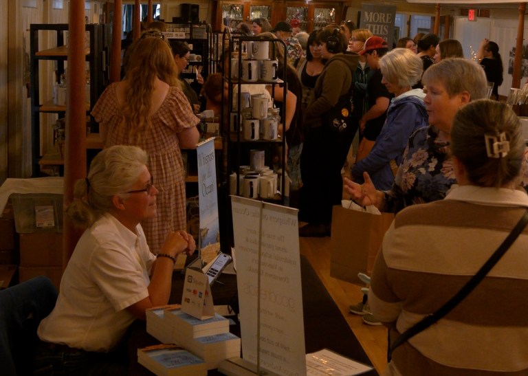 iN VIDEO: Bookish Market brings book lovers aboard the S.S. Sicamous | iNFOnews.ca
