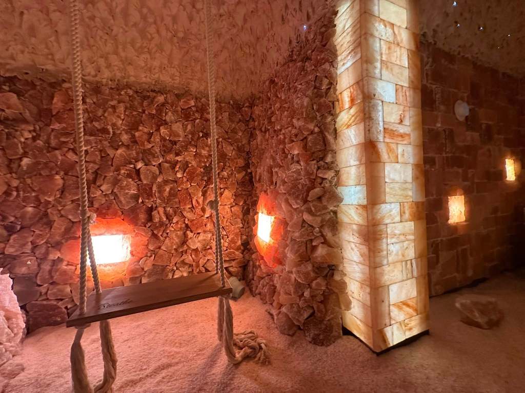 'Exhausting and rewarding': Entrepreneur opens holistic salt cave in Lake Country | iNFOnews.ca