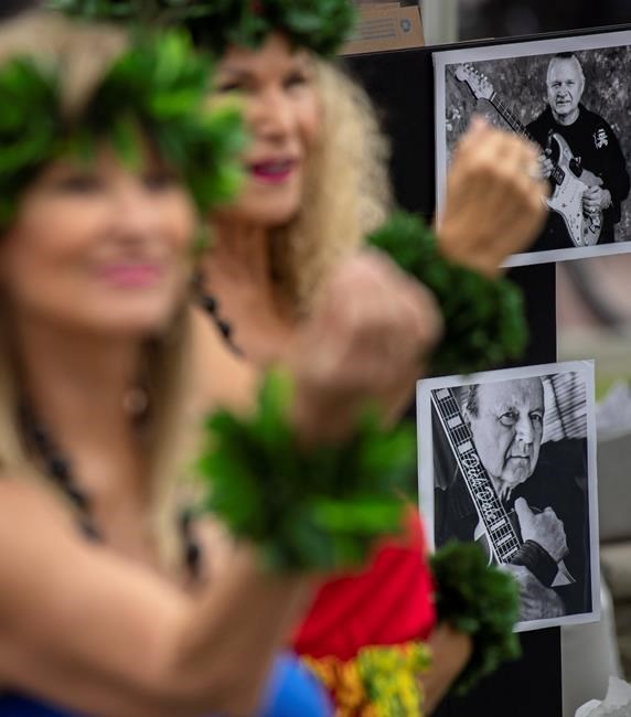 California beach tribute for Dick Dale, King of Surf Guitar | iNFOnews.ca