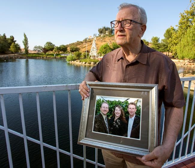 California father buries wrong man after coroner's mistake | iNFOnews.ca