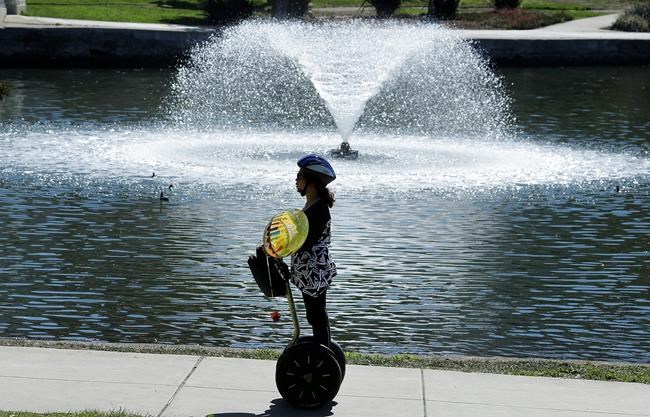 California bakes in triple-digit autumn heat wave | iNFOnews.ca