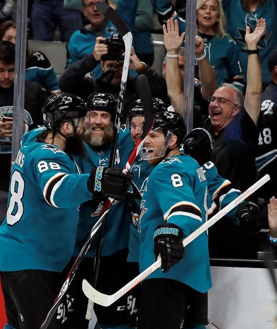 Sharks start fast to stay alive, beat Golden Knights 5-2 | iNFOnews.ca