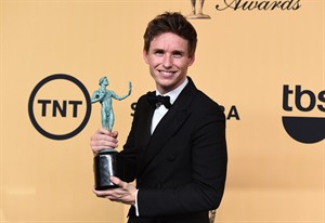 'Birdman' tops SAG Awards, while Eddie Redmayne upsets Michael Keaton | iNFOnews.ca CP31622009