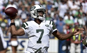 Jets quarterback Geno Smith missed team meeting night before 31-0 loss to Chargers | iNFOnews.ca CP30177921