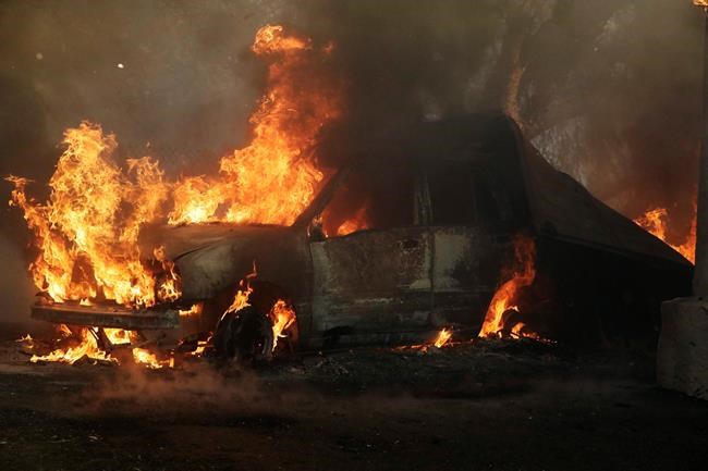 California communities under siege from wind-driven fires | iNFOnews.ca