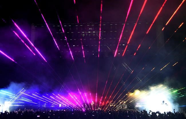 Roger Waters puts his politics centre stage at Desert Trip | iNFOnews.ca