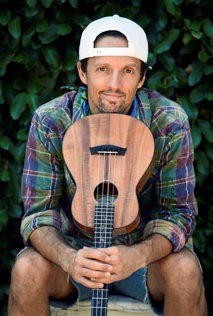 Jason Mraz to give earnings from new album to social justice | iNFOnews.ca