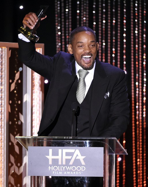Will Smith quells 'Concussion' controversy, teases new music at the Hollywood Film Awards | iNFOnews.ca