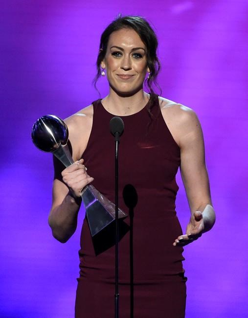 LeBron James leads call to end gun violence at ESPY Awards | iNFOnews.ca