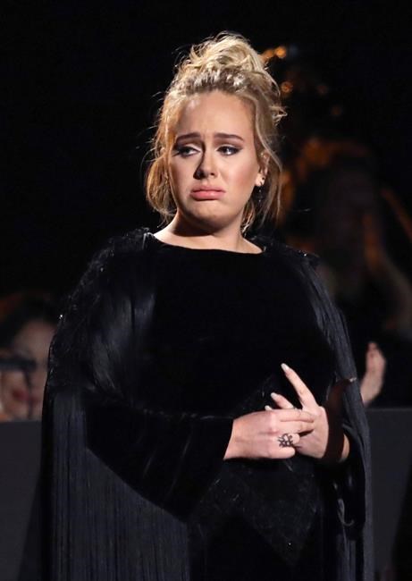 Adele starts over during George Michael tribute at Grammys | iNFOnews.ca