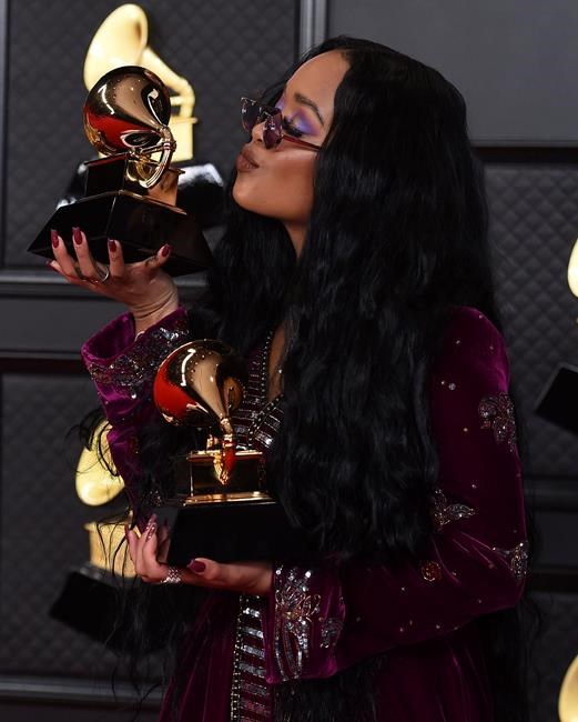 After top Grammy win, singer H.E.R. is heading to the Oscars | iNFOnews.ca After top Grammy win, singer H.E.R. is heading to the Oscars | iNFOnews.ca