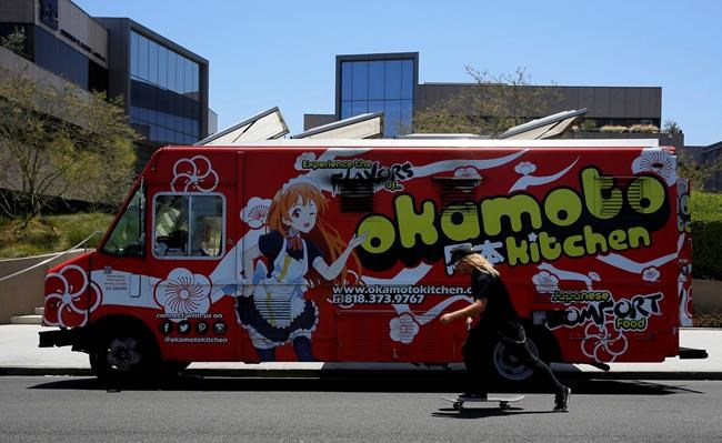 Food truck evolution: Owners strategize as novelty wears off | iNFOnews.ca