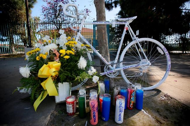 Pedestrian struck at vigil for previous hit-and-run in LA | iNFOnews.ca CP449292441
