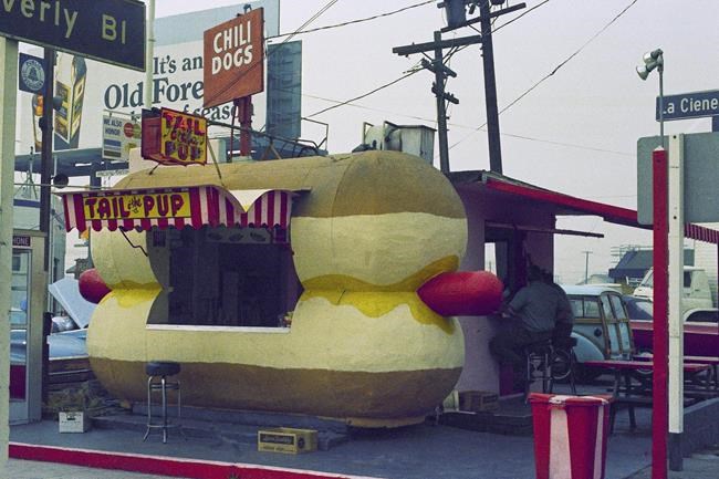 Hot dog! Eye-catching LA wiener stand finds museum home | iNFOnews.ca Hot dog! Eye-catching LA wiener stand finds museum home | iNFOnews.ca
