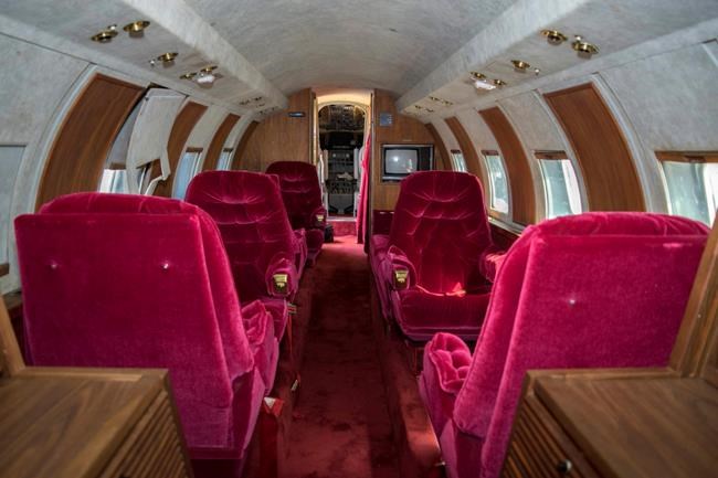 Jet owned by Elvis auctioned after sitting 35 years | iNFOnews.ca CP112010423
