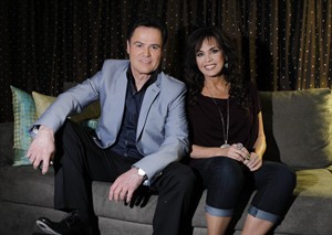 Donny and Marie Osmond variety show to stay on Vegas stage through end of 2015 | iNFOnews.ca CP31220382