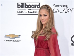 Man who crashed into Jennifer Lopez's car sentenced to probation, rehabilitation, in LA | iNFOnews.ca CP32442690