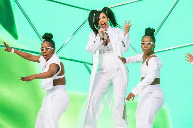 Lamar leads Grammy noms, where women make a comeback | iNFOnews.ca