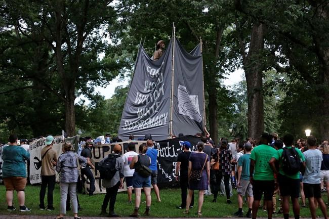3 facing charges over toppling of Confederate statue | iNFOnews.ca 3 facing charges over toppling of Confederate statue | iNFOnews.ca