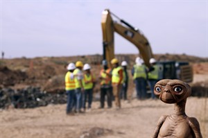 Documentary explores rise, fall of Atari, dumping of flopped 'ET' game in New Mexico landfill | iNFOnews.ca CP32544941
