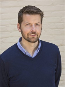 Sitcom 'McCarthys' inspired by creator's modern family, but it's no autobiography | iNFOnews.ca Sitcom 'McCarthys' inspired by creator's modern family, but it's no autobiography | iNFOnews.ca