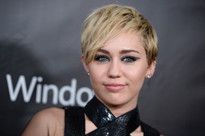 Convicted burglar pleads not guilty to break-in at Los Angeles home of Miley Cyrus | iNFOnews.ca CP31404753