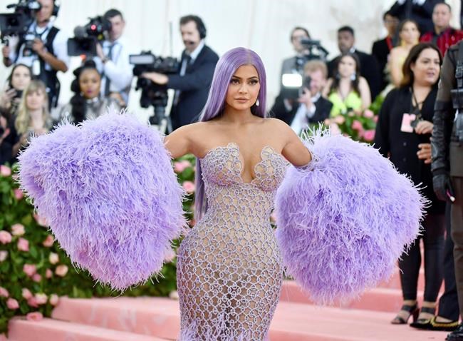 Kylie Jenner hospitalized, will miss Paris Fashion Week | iNFOnews.ca CP533954032